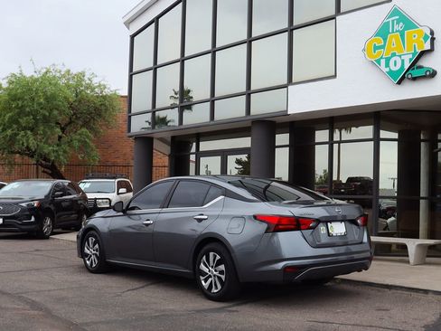 Used 2023 Nissan Altima 2.5 S image 9