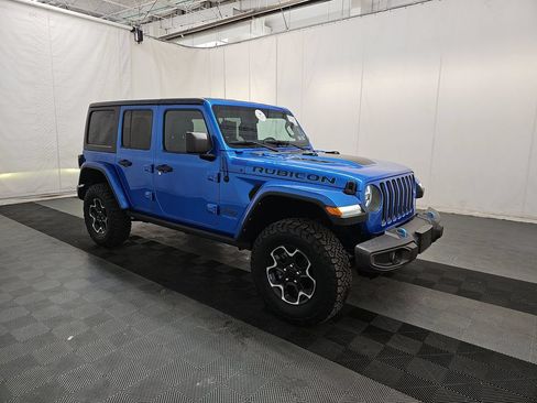 Used 2022 Jeep Wrangler Unlimited Rubicon 4xe w/ Cold Weather Group AWD/4WD image 3