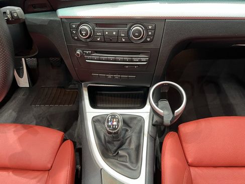 Used 2010 BMW 135i Convertible w/ Premium Pkg image 44