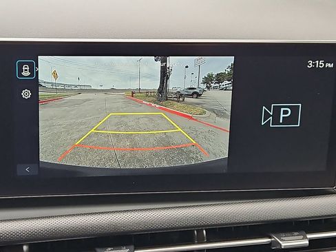 Used 2025 Hyundai Santa Cruz SEL FWD image 18