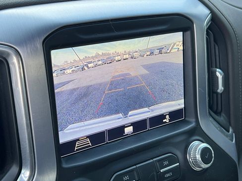 Used 2020 GMC Sierra 1500 SLE w/ SLE Value Package image 24