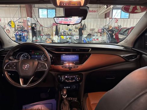 Used 2021 Buick Encore GX Essence w/ Advanced Technology Package FWD image 18