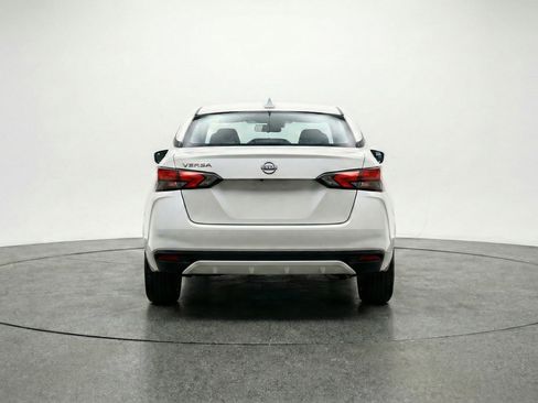 Used 2025 Nissan Versa SV image 7