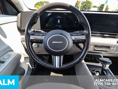 Used 2024 Hyundai Kona SEL image 29