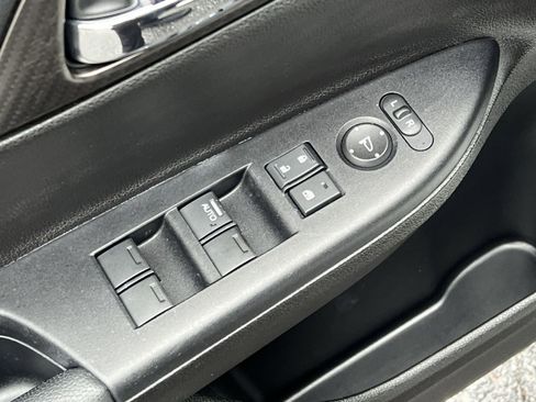 Used 2017 Honda Accord Sport image 13