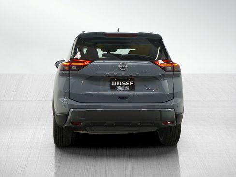 Used 2025 Nissan Rogue SL w/ SL Premium Package image 4