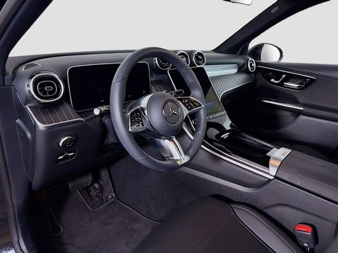 Used 2026 Mercedes-Benz GLC 300 GLC 300 image 10