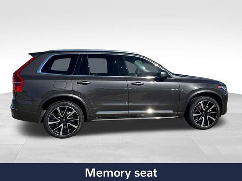 Used 2023 Volvo XC90 B6 Plus image 11