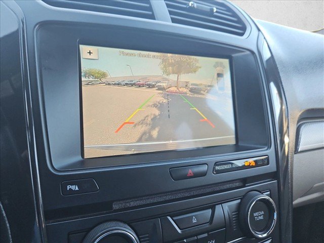 Used 2018 Ford Explorer XLT w/ Equipment Group 202A FWD image 16