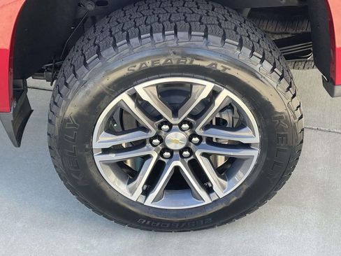 Used 2021 Chevrolet Colorado W/T w/ Custom Special Edition image 9