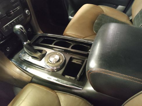 Used 2018 Nissan Armada Platinum w/ Captain Seat Package RWD image 26