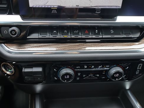 Certified 2024 Chevrolet Silverado 1500 LT Trail Boss image 27