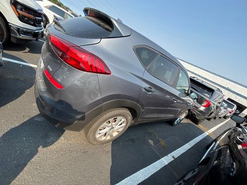 Used 2019 Hyundai Tucson SE w/ Cargo Package AWD/4WD image 5