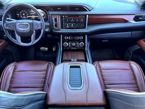 Used 2023 GMC Yukon Denali Ultimate image 25