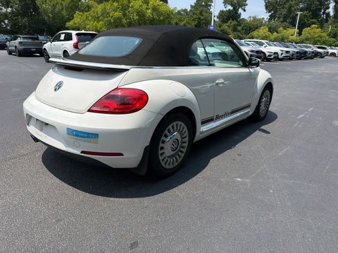 Used 2013 Volkswagen Beetle 2.5 FWD image 16
