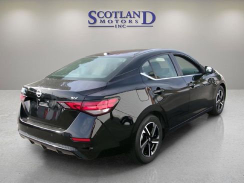 Used 2024 Nissan Sentra SV image 6