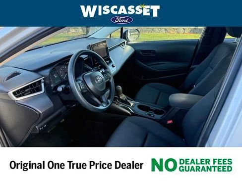 Used 2024 Toyota Corolla LE image 4