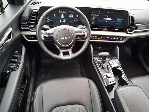 Used 2025 Kia Sportage X-Line AWD/4WD image 11
