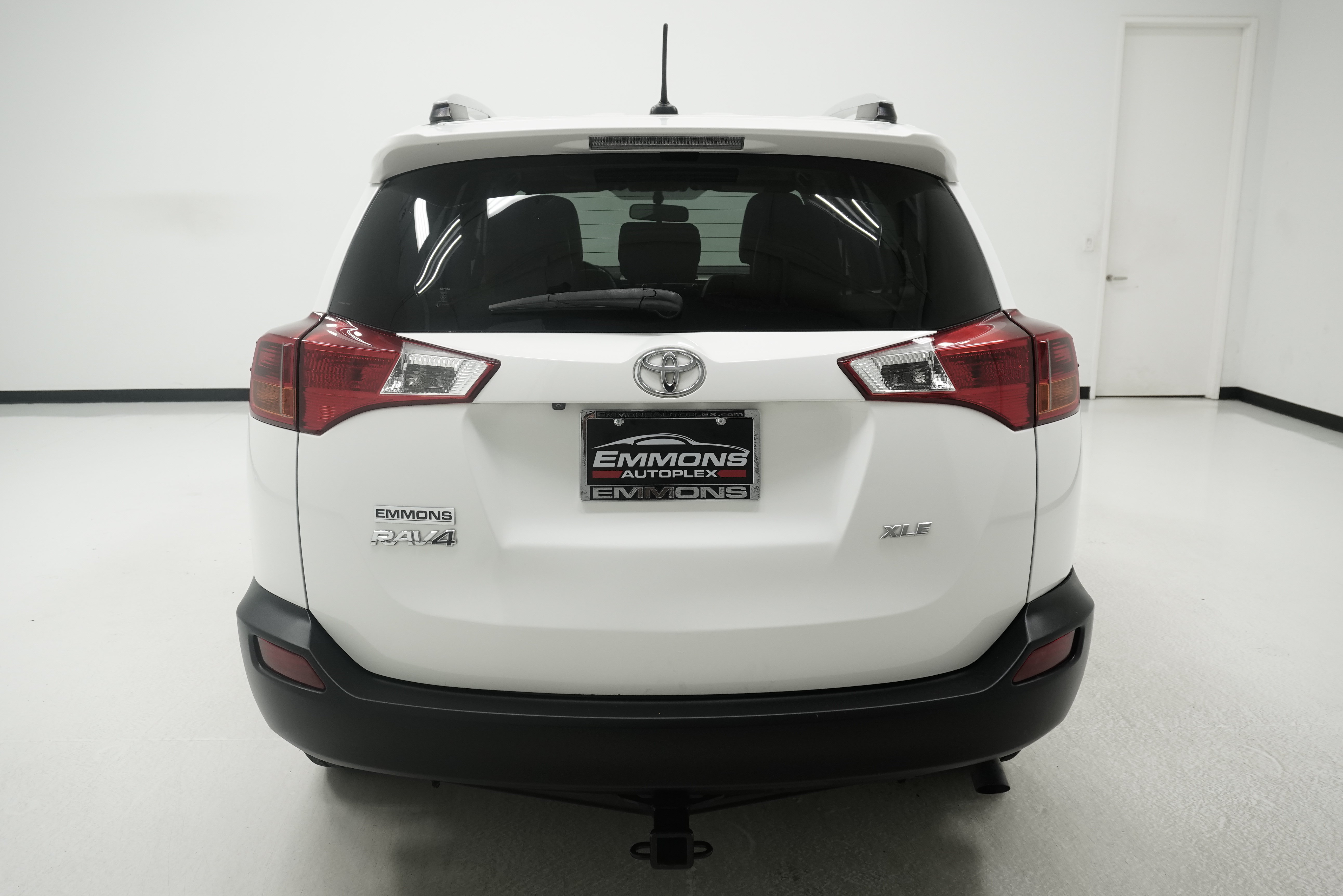 Used 2015 Toyota RAV4 XLE FWD image 5