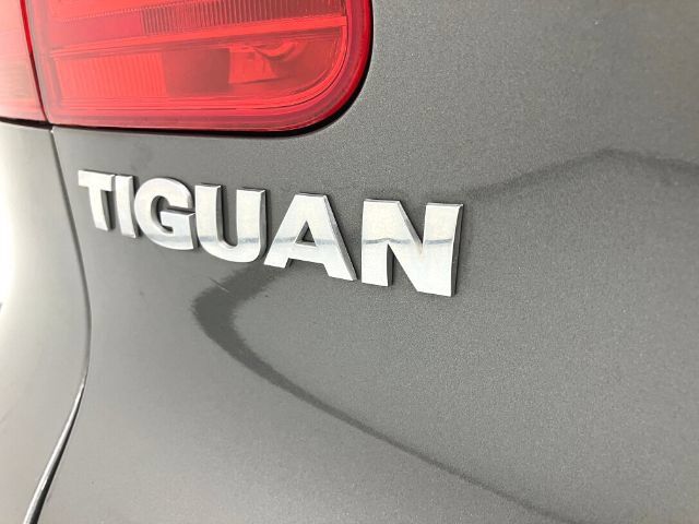 Used 2012 Volkswagen Tiguan S FWD image 14