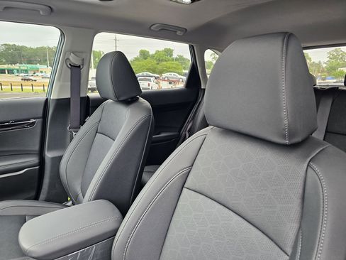 New 2026 Kia Seltos EX FWD image 17