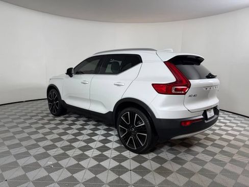 Used 2024 Volvo XC40 B5 Ultimate w/ Protection Package Premier AWD/4WD image 5