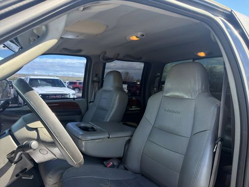 Used 2003 Ford F250 4x4 Crew Cab Super Duty image 2