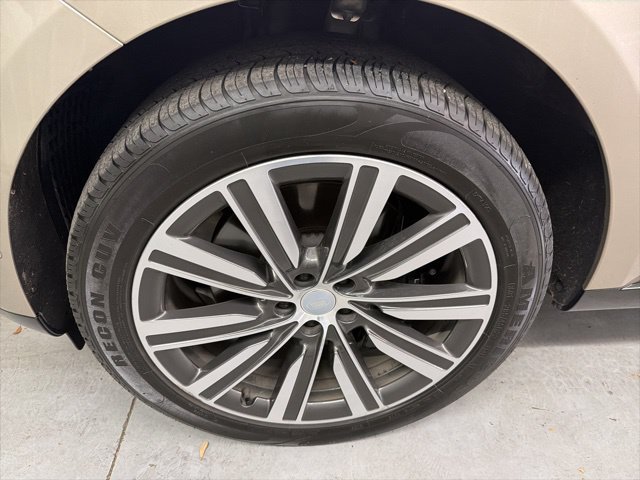 Certified 2024 Land Rover Range Rover Long Wheelbase Autobiography AWD/4WD image 21