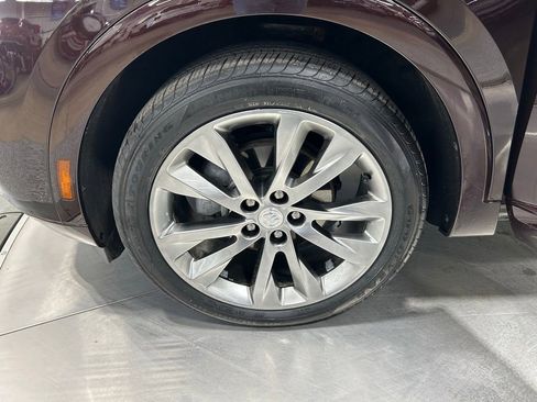 Used 2021 Buick Envision Avenir AWD/4WD image 31