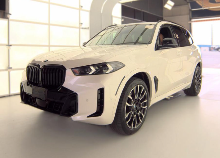 Used 2024 BMW X5 xDrive40i w/ Executive Package AWD/4WD image 1
