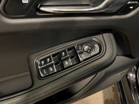 Used 2024 Porsche Macan GTS image 26