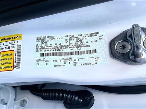 New 2025 Ford Ranger XLT w/ Equipment Group 301A High image 8