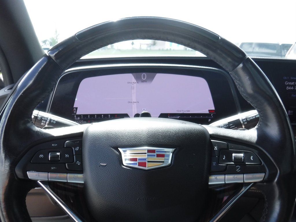 Used 2023 Cadillac Escalade ESV Premium Luxury RWD image 21