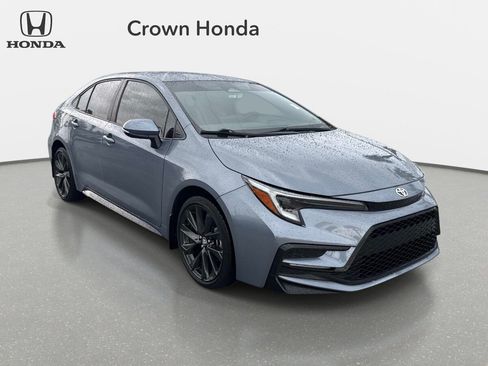 Used 2024 Toyota Corolla SE FWD image 6