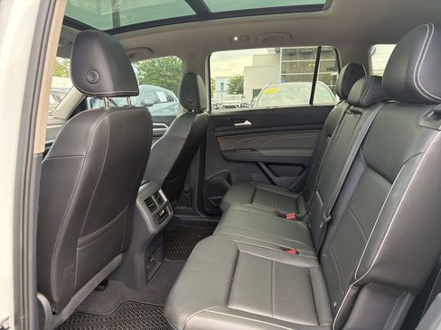 Certified 2023 Volkswagen Atlas SE FWD image 10