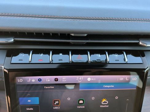 New 2025 Jeep Grand Cherokee L Summit image 36