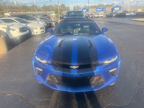 Used 2017 Chevrolet Camaro SS image 2
