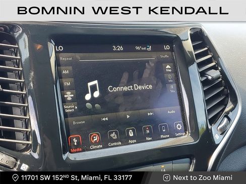 Used 2019 Jeep Cherokee Limited w/ Luxury Group image 25