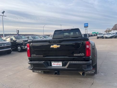 Used 2022 Chevrolet Silverado 3500 High Country w/ Safety Package II image 12