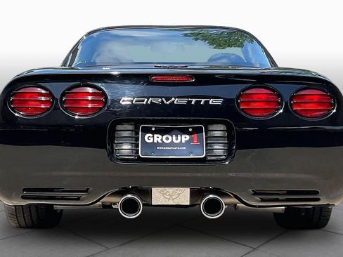 Used 1999 Chevrolet Corvette Coupe w/ Roof Pkg RWD image 4