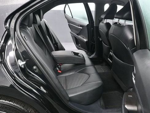 Used 2024 Toyota Camry SE image 12