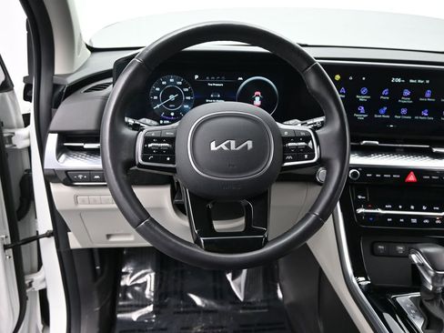 Certified 2024 Kia Carnival SX Prestige image 34