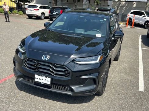 Used 2024 Honda HR-V Sport image 3