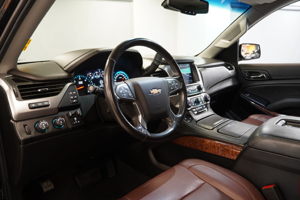 Used 2020 Chevrolet Suburban Premier w/ Premier Plus Edition AWD/4WD image 7
