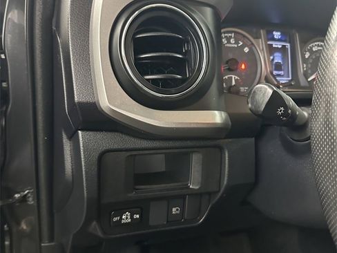 Used 2019 Toyota Tacoma SR5 image 16