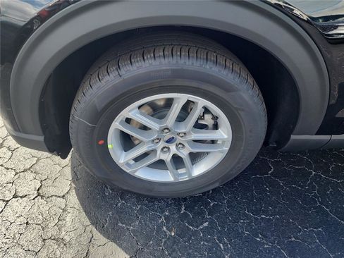 New 2026 Ford Explorer Active image 9