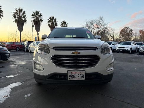 Used 2017 Chevrolet Equinox LT w/ Convenience Package image 4
