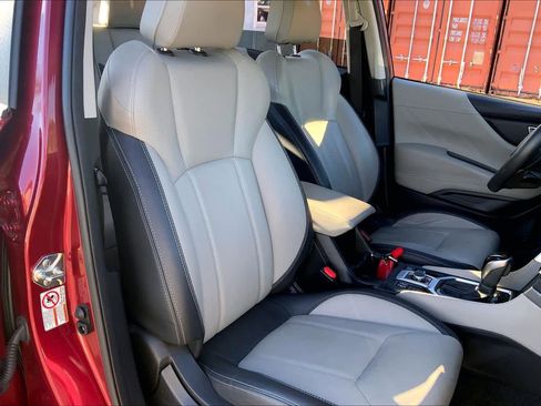 Used 2019 Subaru Forester Limited w/ Popular Package #3 image 8