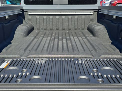 New 2026 Nissan Frontier PRO-4X w/ Pro-4x Convenience Package AWD/4WD image 12