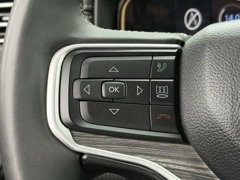 Used 2024 Jeep Wagoneer Series II w/ Flexible Seating Group AWD/4WD image 10